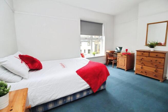5 bed Terraced for sale Image 6