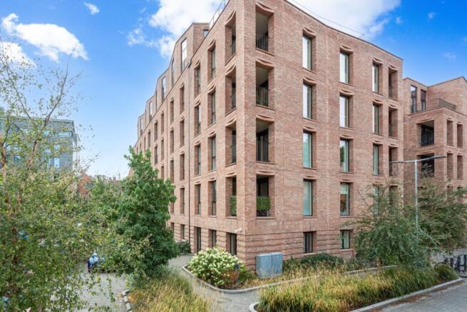1 bed Apartment for sale Image 9