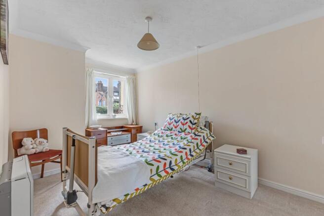 1 bed Retirement Property for sale Image 8