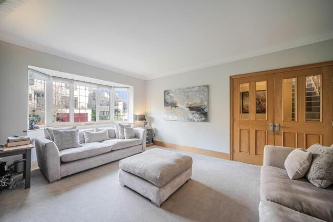 4 bed Detached for sale Image 11