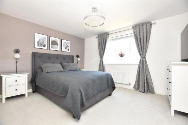 3 bed Detached for sale Image 6