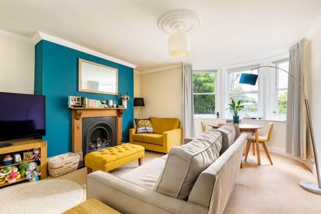 Sitting/Dining Room