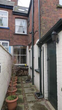 REAR COURTYARD