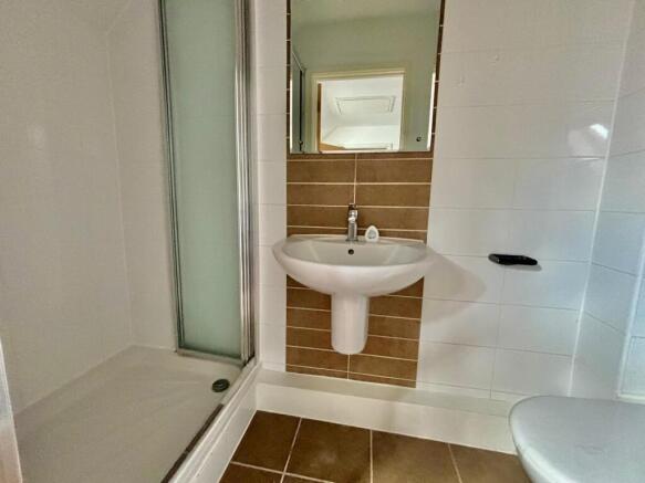 4 bed Terraced for sale Image 10