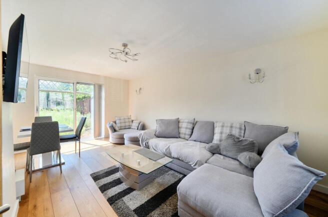 Sitting/Dining Room