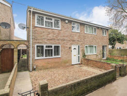 65, Westdale Walk, Bedford MK42 8NQ