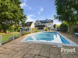 156, Coppermill Road, Wraysbury, Staines TW19 5NR