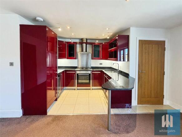 2 bed Apartment to rent Image 12