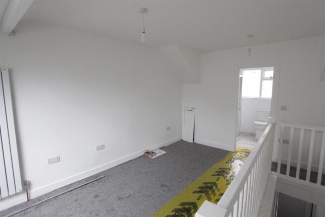 1 bed Duplex to rent Image 4