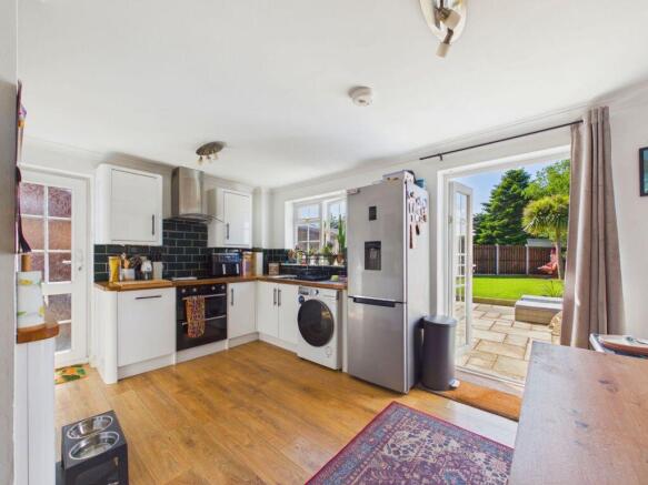 3 bed Semi-Detached for sale Image 9