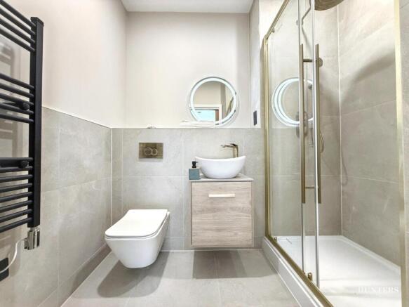 2 bed Apartment for sale Image 4