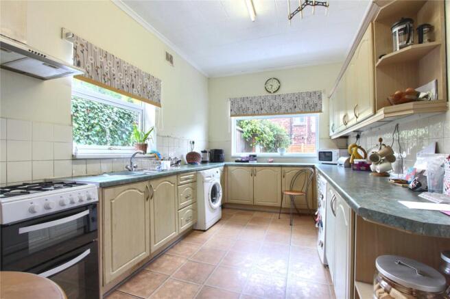 4 bed Semi-Detached for sale Image 12