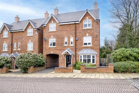 Cardinal Close, Birmingham, B17