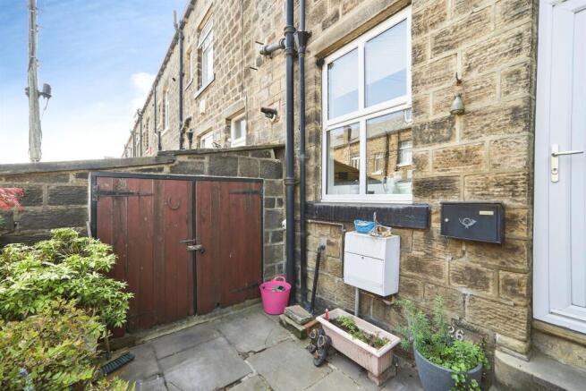 3 bed Terraced for sale Image 12