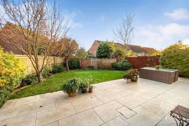Rear garden LH