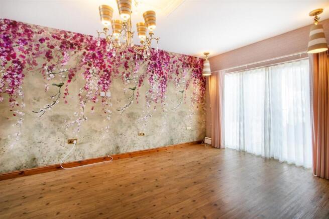 Sitting Room 2 / Bedroom 4