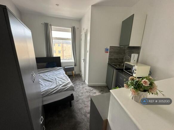 Bedroom With Private Ensuite
