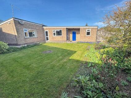 Carlson Gardens, Lutterworth, LE17