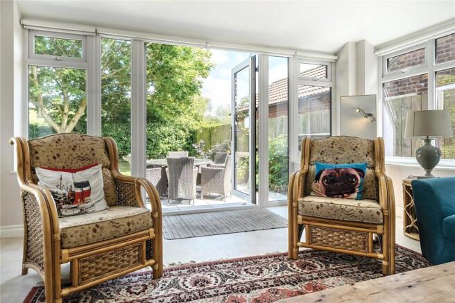 5 bed Detached for sale Image 4