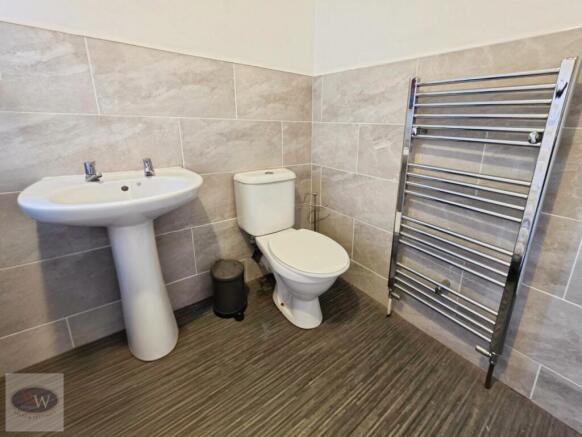 2 bed Ground Flat for sale Image 11