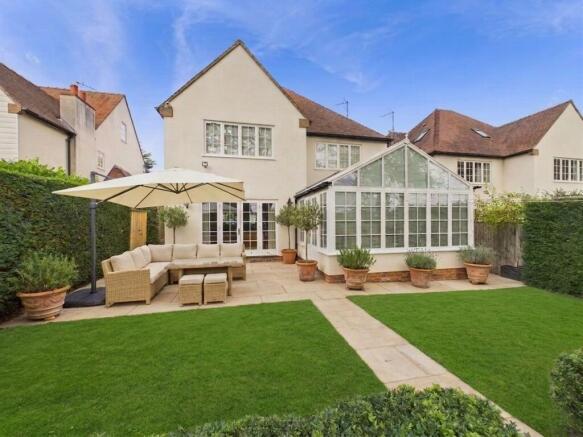 4 bed Detached for sale Image 4