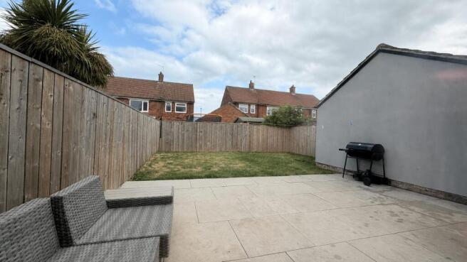 3 bed Semi-Detached for sale Image 9