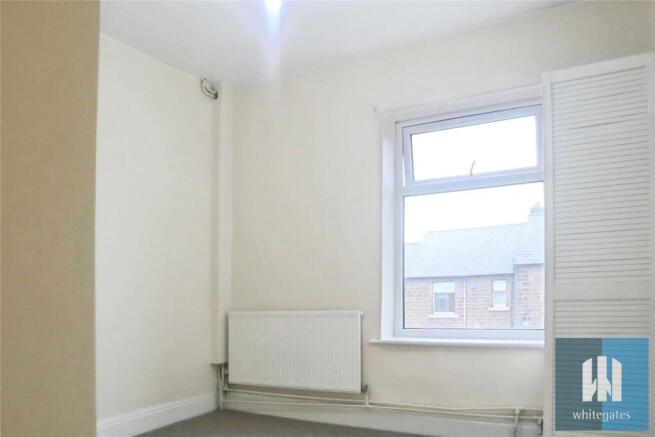 2 bed Terraced to rent Image 5