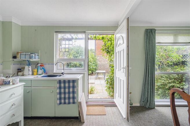 Kitchen to Rear Garden