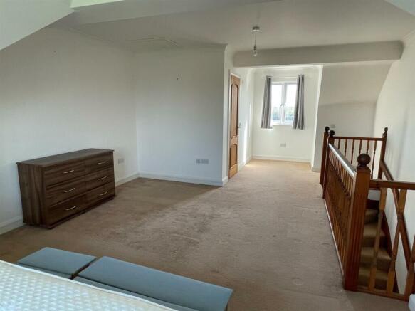 Masterbedroom.jpg
