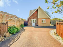39, Hunts Pond Road, Park Gate, Southampton SO31 6QQ