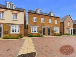 20, Ouiston Way, Overstone NN6 0FU