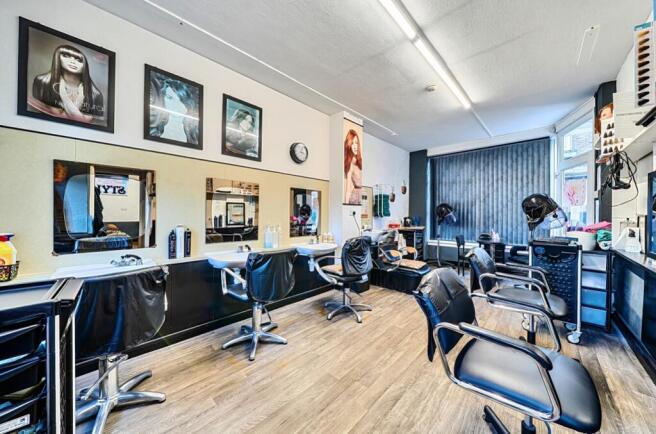 1415563-9-6993363931bea