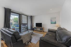 Flat 8, Chamberlain Court, Silwood Street, London SE16 2AZ