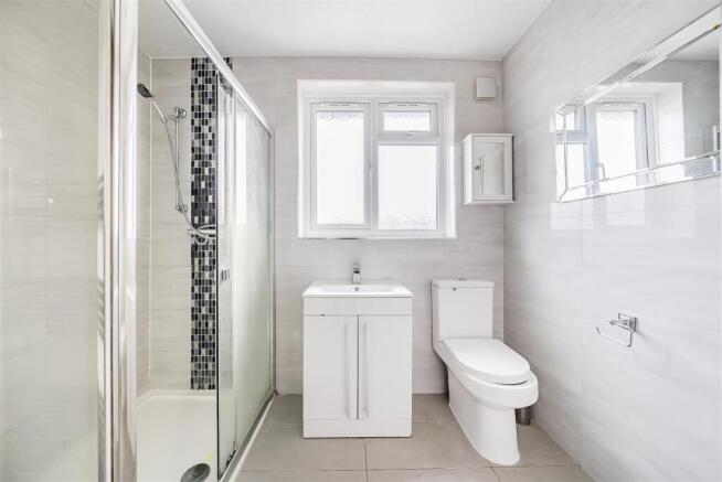 Main Shwer Room.jpg