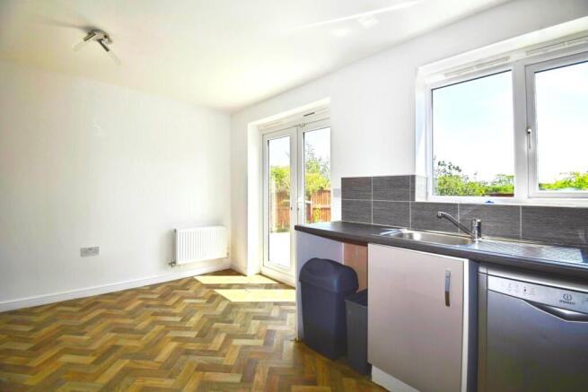 3 bed Detached for sale Image 11