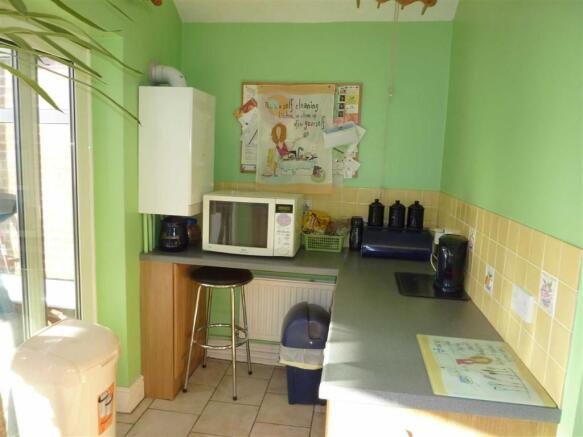Photo 10