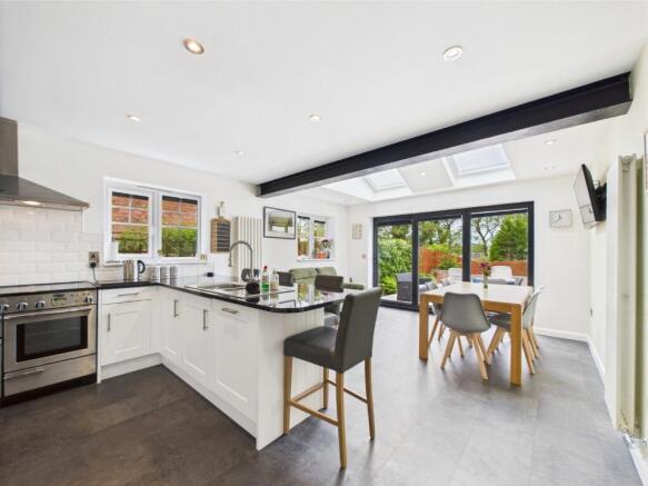 Open Plan Kitchen/Dining/Sun Room