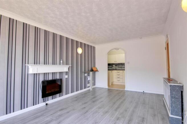 1 bed Apartment for sale Image 2