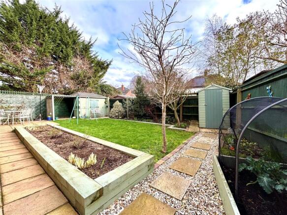 Wards Road, Hatherley, Cheltenham photo 2