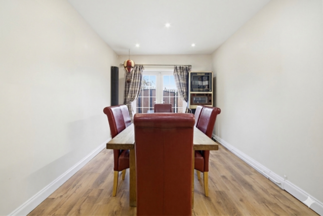 Semi-Detached for sale Image 5