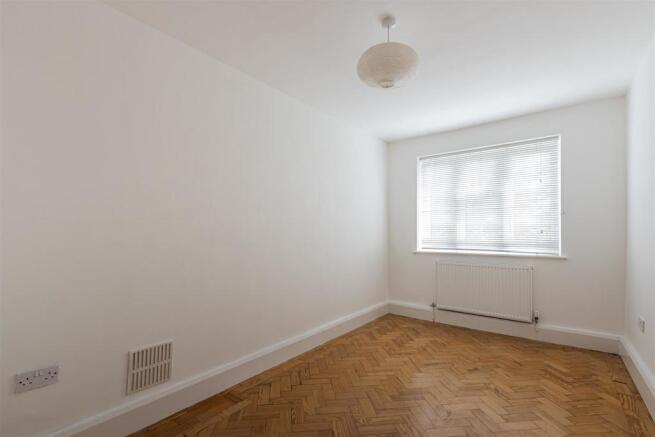 Melrose Court 1-7.jpg