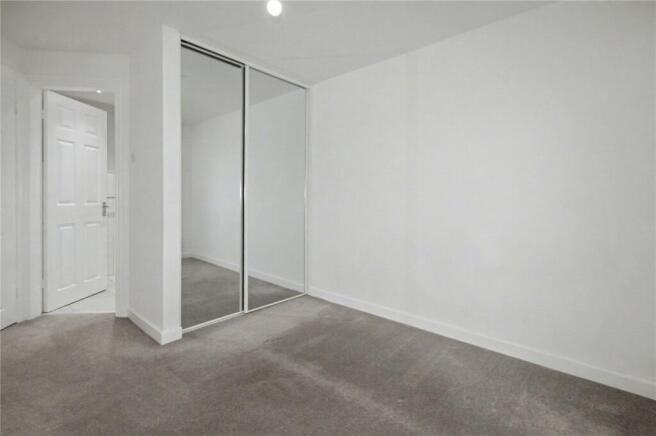2 bed Apartment for sale Image 6