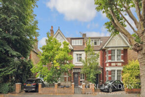 Flat 2, 8, Hart Grove, Ealing W5 3NB