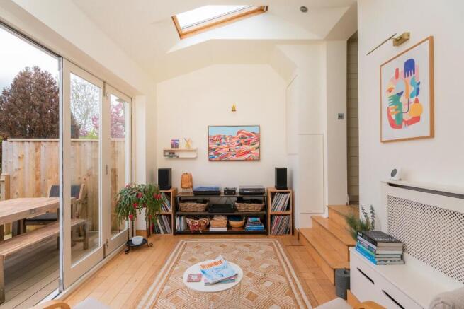 2S3RKE - Sitting Room D.jpg