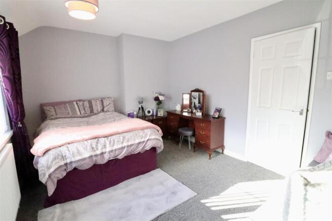 Master Bedroom.JPG