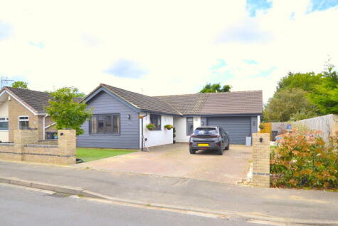Fern Lawn, Abbeydale, Gloucester, GL4 5XS