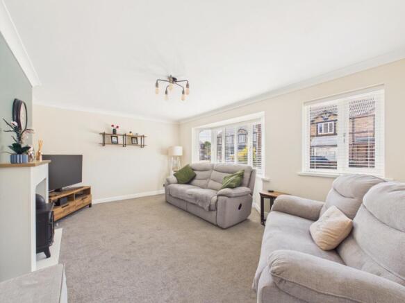 4 bed Semi-Detached for sale Image 11