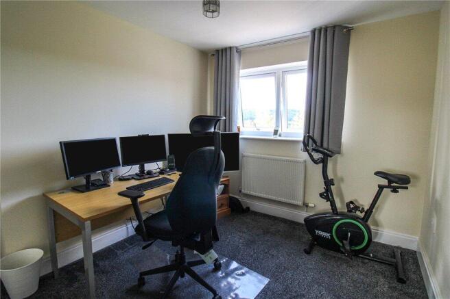 3 bed Town House for sale Image 10