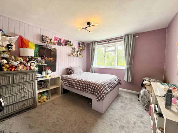 2 bed Flat for sale Image 11