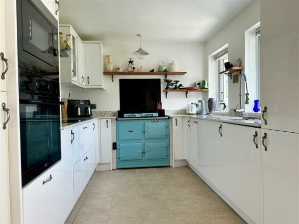 Kitchen.jpg